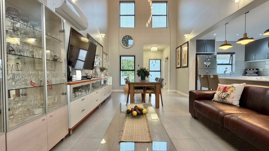 4 Bedroom Property for Sale in Croydon Gardens Estate Western Cape